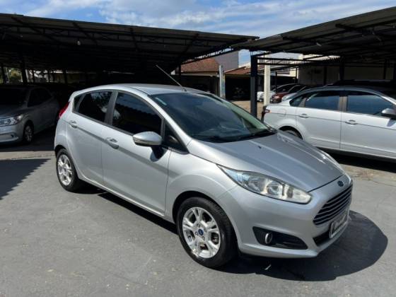 FORD FIESTA 1.6 SE HATCH 16V FLEX 4P POWERSHIFT
